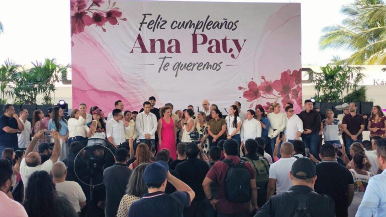 Festejo de cumpleaños de Ana Paty Peralta se convierte en evento político con respaldo a Eugenio Segura