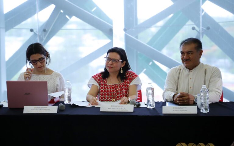 Gobierno de México reconoce políticas de Yucatán para preservar la lengua maya