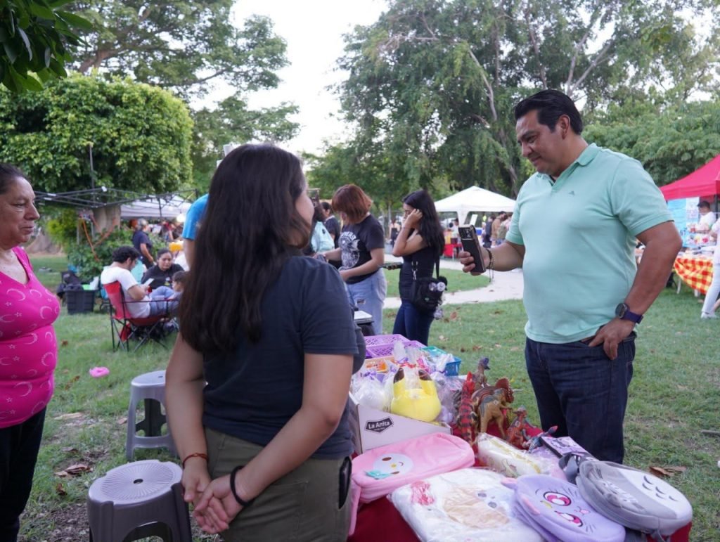 Mil 500 visitantes en el “Domingo de Noche Espacial” en el Planetario Tuxtla