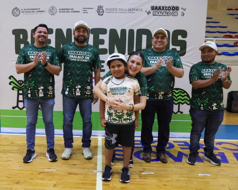 Estefanía Mercado inaugura el curso de verano Baaxlo’ob Paalalo’ob “Deportilandia 2026” en Playa del Carmen