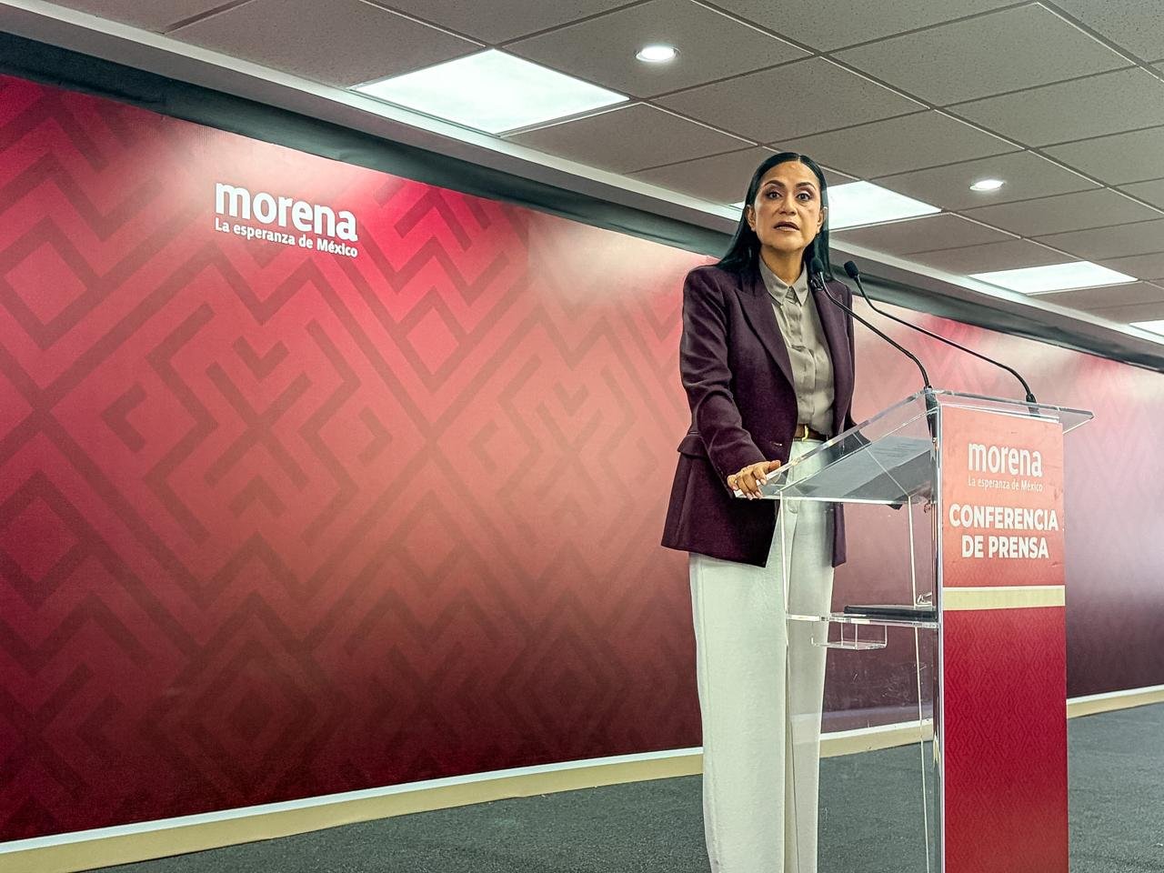 Morena acusa al PRI y PAN de crear el esquema que permitió el huachicol fiscal; apunta a más de mil 370 permisos