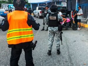 Personal de la Policía y Tránsito Estatal, en coordinación con la Secretaría de Seguridad y Protección Ciudadana