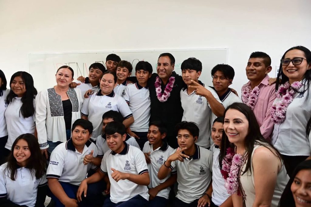 Eduardo Ramírez impulsa obras para fortalecer la educación y la conectividad en Comitán y Altamirano